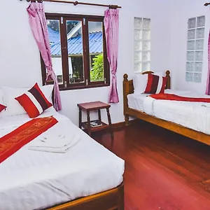  Hostel Pranee
